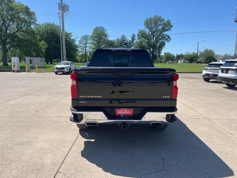 Used 2022 Chevrolet Silverado 1500 LTZ w/ Technology Package AWD/4WD image 4