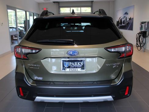 Used 2022 Subaru Outback Limited XT AWD/4WD image 28