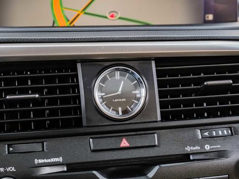 Used 2022 Lexus RX 450h AWD w/ Luxury Package image 30