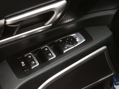 Used 2025 Kia Telluride S AWD/4WD image 11