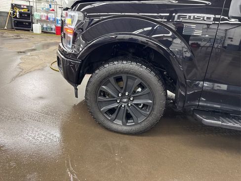 Used 2020 Ford F150 Lariat w/ Equipment Group 502A Luxury image 11