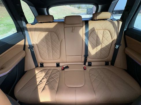 Used 2024 BMW X5 xDrive40i w/ Premium Package AWD/4WD image 46