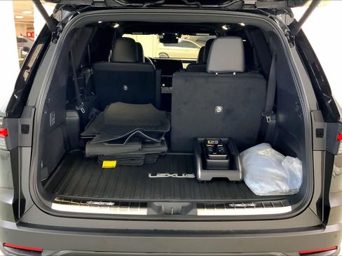 Used 2025 Lexus TX 550h AWD Plug-In Hybrid image 9