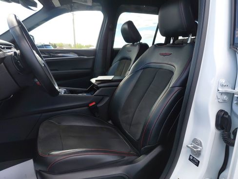 Used 2022 Jeep Grand Cherokee Trailhawk image 21