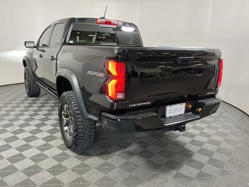 Used 2024 Chevrolet Colorado ZR2 AWD/4WD image 7
