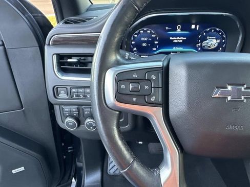 Used 2022 Chevrolet Tahoe Z71 w/ Luxury Package AWD/4WD image 21