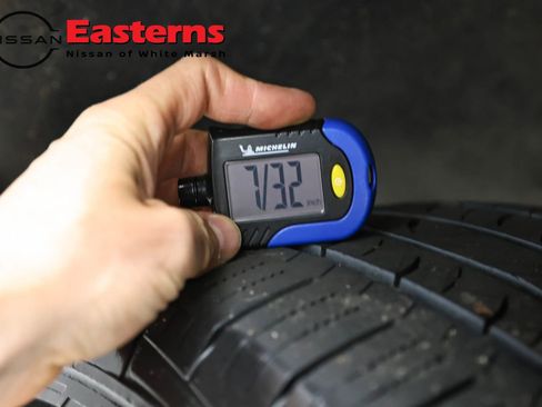 Used 2023 Chevrolet Suburban Premier RWD image 29