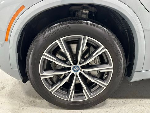 Used 2025 BMW X5 xDrive50e w/ M Sport Package image 60