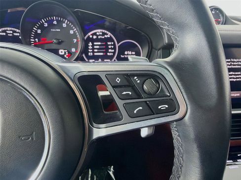 Certified 2023 Porsche Cayenne image 13
