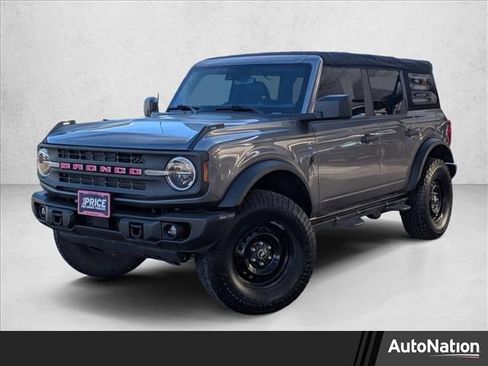 Used 2022 Ford Bronco Black Diamond image 1