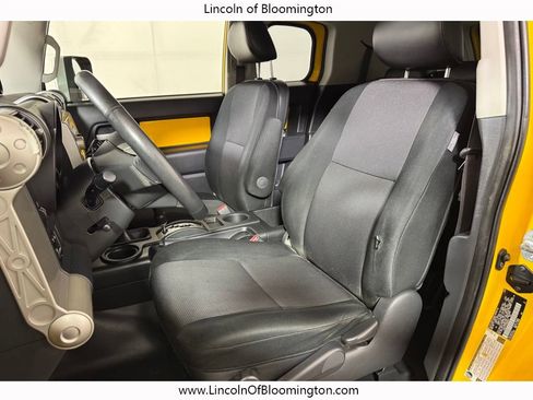 Used 2007 Toyota FJ Cruiser 4WD image 12