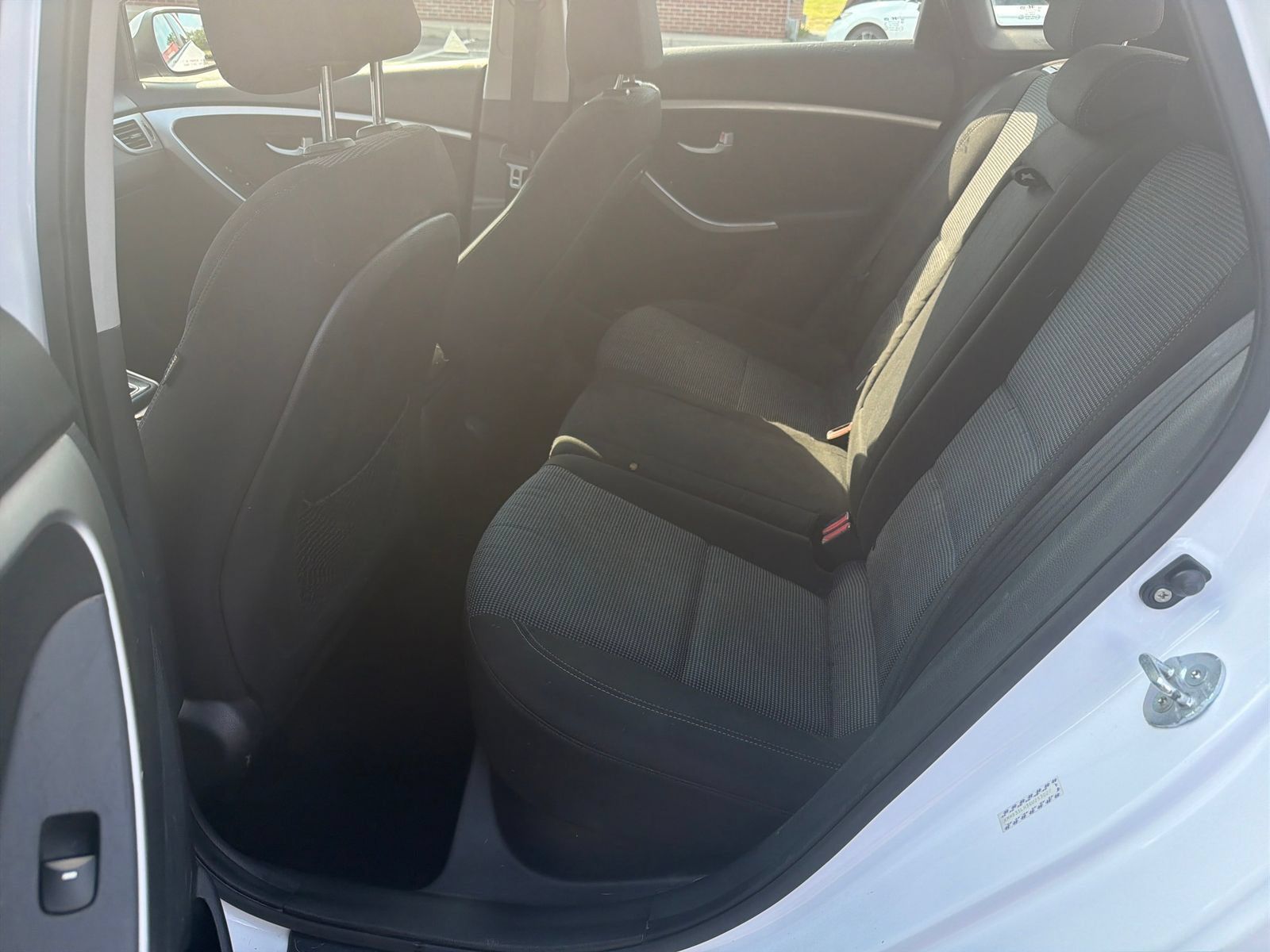 Used 2016 Hyundai Elantra GT FWD image 25
