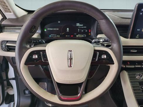 Used 2023 Lincoln Aviator Black Label w/ Dynamic Handling Package image 19