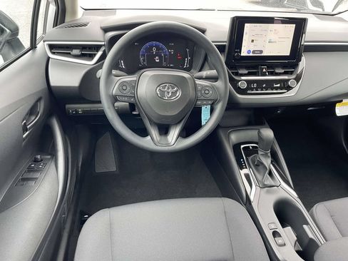 Used 2026 Toyota Corolla LE FWD image 11