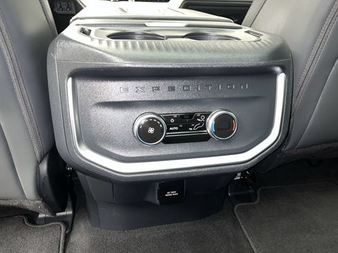 Certified 2025 Ford Expedition Active AWD/4WD image 16