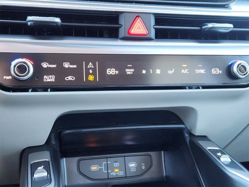 New 2026 Kia Sorento EX image 16