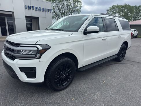 Used 2024 Ford Expedition Max XLT AWD/4WD image 5