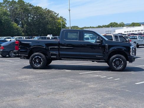 New 2026 Ford F350 Lariat w/ Tremor Off-Road Package AWD/4WD image 3