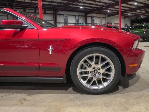 Used 2012 Ford Mustang Premium image 11