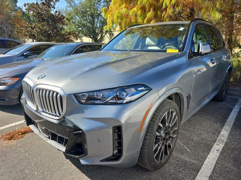 Certified 2024 BMW X5 xDrive40i w/ Executive Package image 3