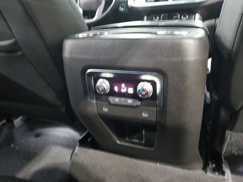 Used 2021 GMC Yukon SLT RWD image 21