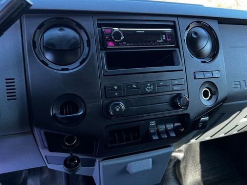 Used 2016 Ford F550 2WD Regular Cab Super Duty image 25