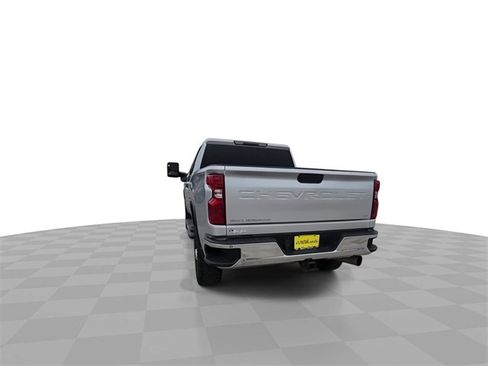 Used 2023 Chevrolet Silverado 2500 LT image 7