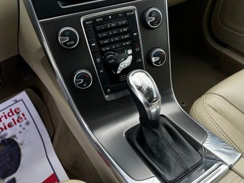 Used 2013 Volvo S60 T5 image 37