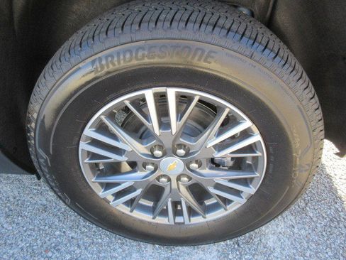 New 2026 Chevrolet Traverse LT w/ Driver Confidence Package image 11