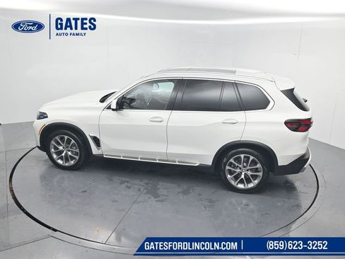 Used 2026 BMW X5 xDrive40i AWD/4WD image 66