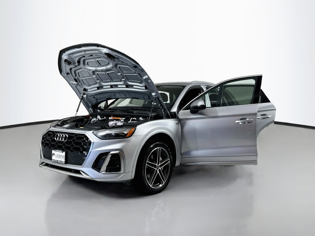 Used 2021 Audi Q5 e Premium w/ Convenience Package AWD/4WD image 19