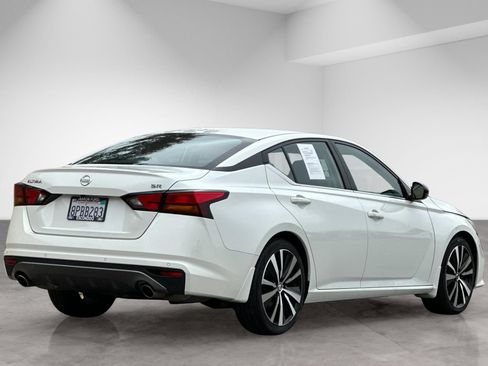 Used 2020 Nissan Altima 2.5 SR w/ Premium Package FWD image 7
