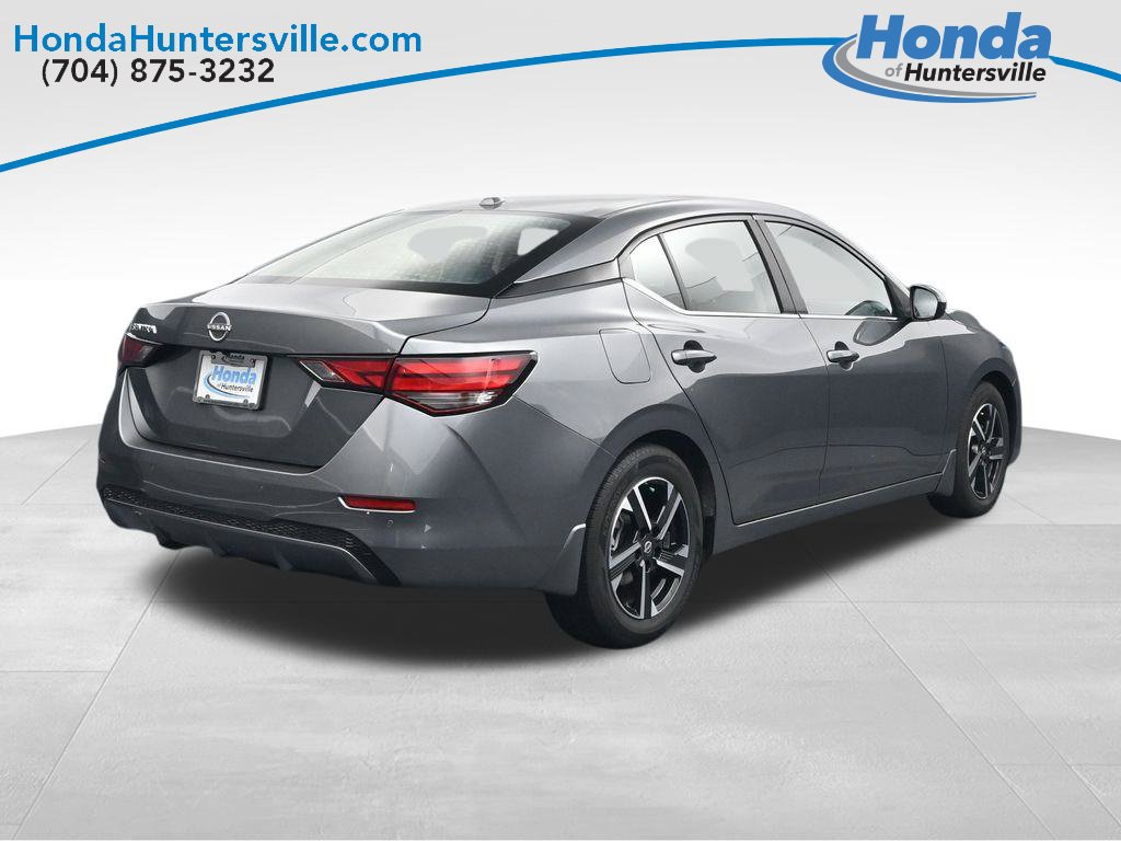 Used 2025 Nissan Sentra SV FWD image 8