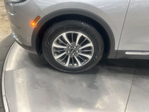 Certified 2022 Lincoln Nautilus Reserve image 38