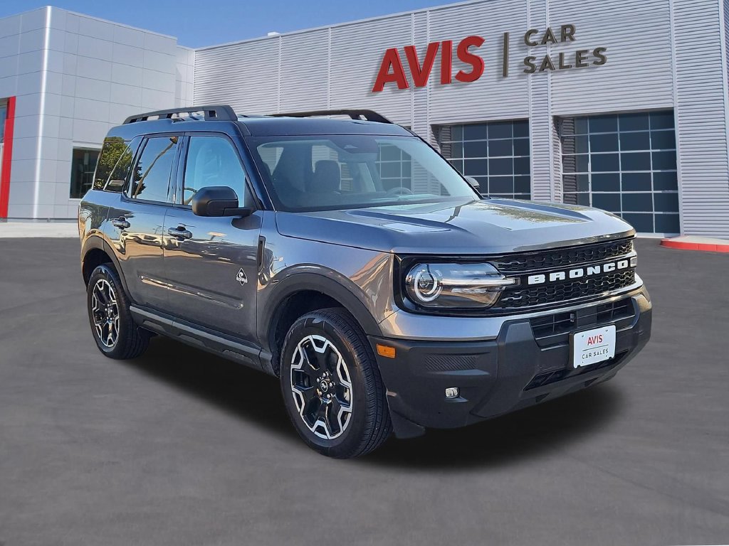 Used 2025 Ford Bronco Sport Outer Banks AWD/4WD image 3