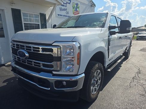Used 2024 Ford F250 XLT image 3
