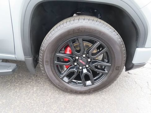 Certified 2024 GMC Sierra 1500 Elevation AWD/4WD image 11