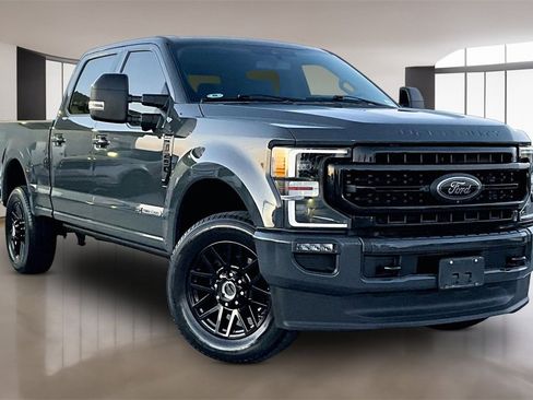 Used 2021 Ford F250 Lariat image 3