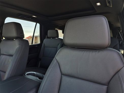 Certified 2025 Chevrolet Tahoe Z71 w/ Comfort Package image 39