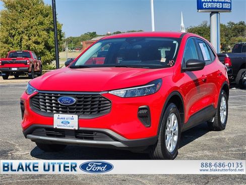 Used 2024 Ford Escape Active w/ Tech Pack #1 image 3