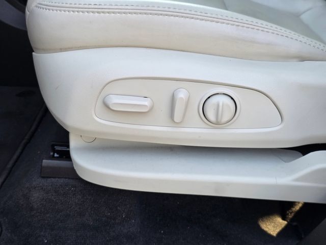 Used 2023 Buick Enclave Essence w/ Experience Buick Package FWD image 20
