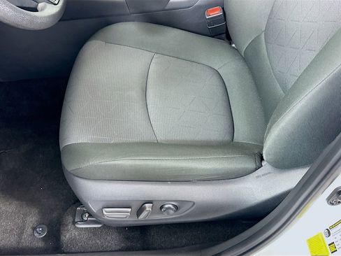 Certified 2025 Toyota RAV4 XLE FWD image 20