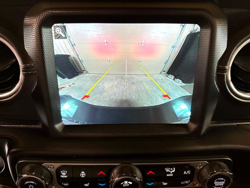 Used 2021 Jeep Gladiator Overland w/ Popular Equipment Package image 14