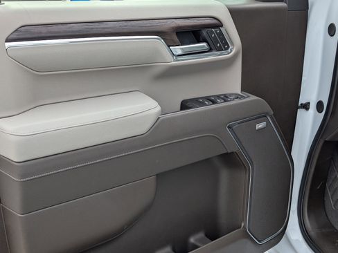 New 2026 GMC Sierra 1500 SLT w/ SLT Premium Plus Package image 15