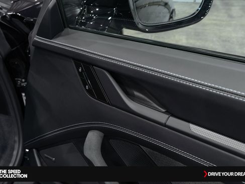 Used 2025 Porsche 911 Carrera GTS image 17