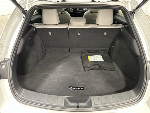 Used 2021 Lexus UX 200 w/ Premium Package image 24