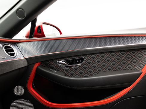 Used 2024 Bentley Continental GT Speed image 34