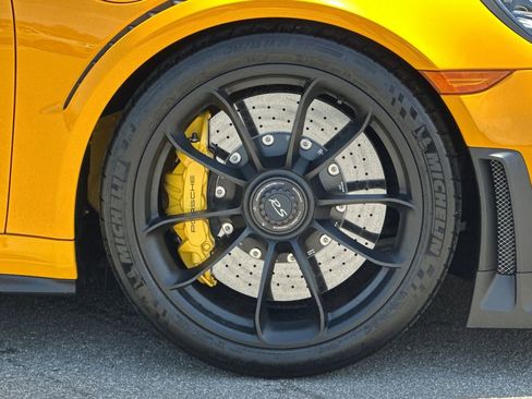 Certified 2018 Porsche 911 GT2 RS RWD image 40