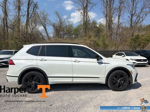 Used 2023 Volkswagen Tiguan SE R-Line image 6