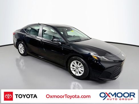 Used 2026 Toyota Camry LE FWD image 1